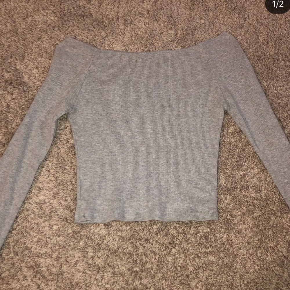 Brandy Melville off the shoulder top